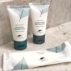 Heavenly White Tea Aloe Bath Amenity Set